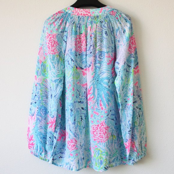 New Lilly Pulitzer Elsa Silk Top, Sink or Swim - Picture 4 of 5